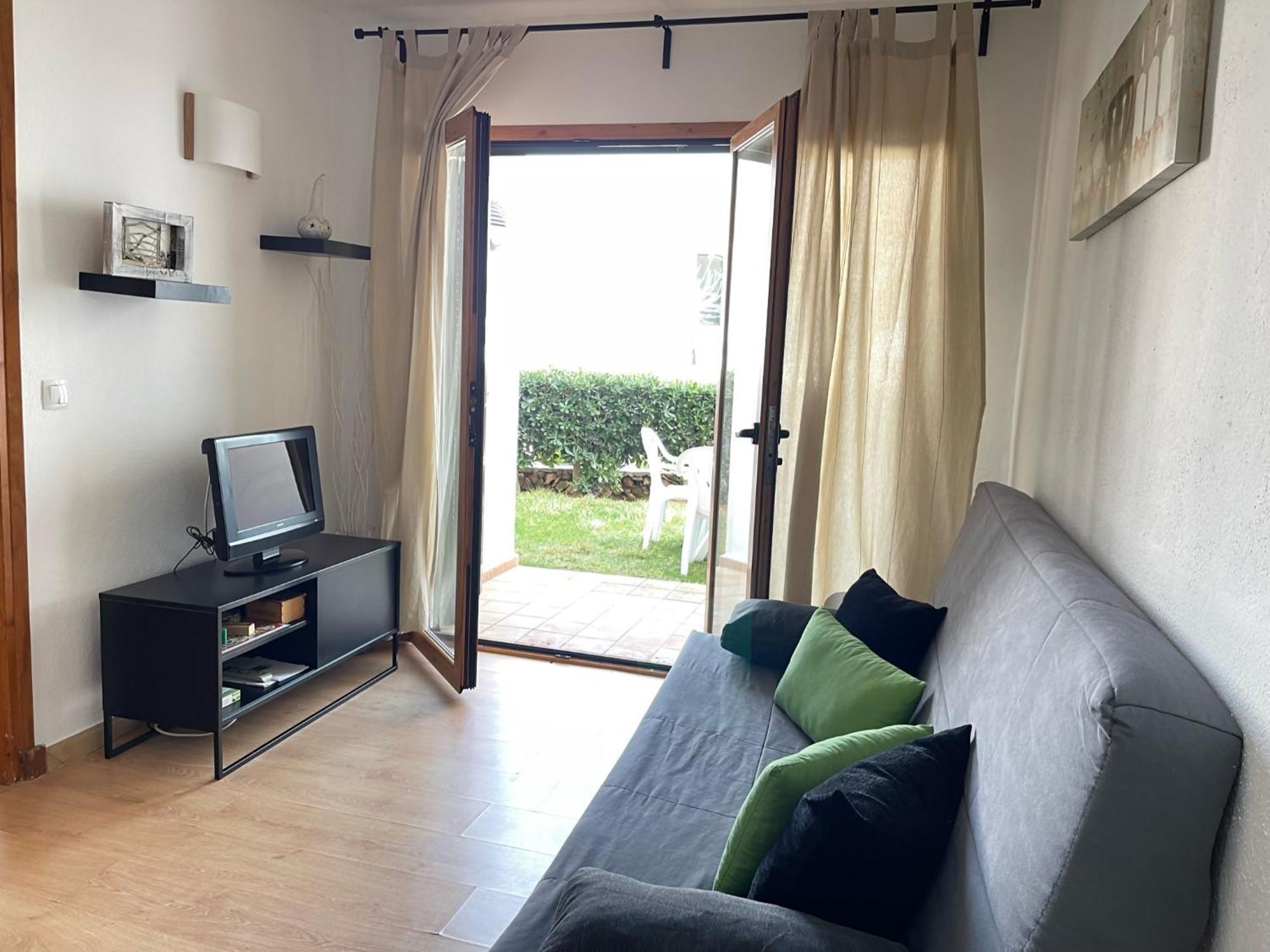 Mestral Apto En Planta Baja Con Piscina Arenal d'en Castell Ngoại thất bức ảnh