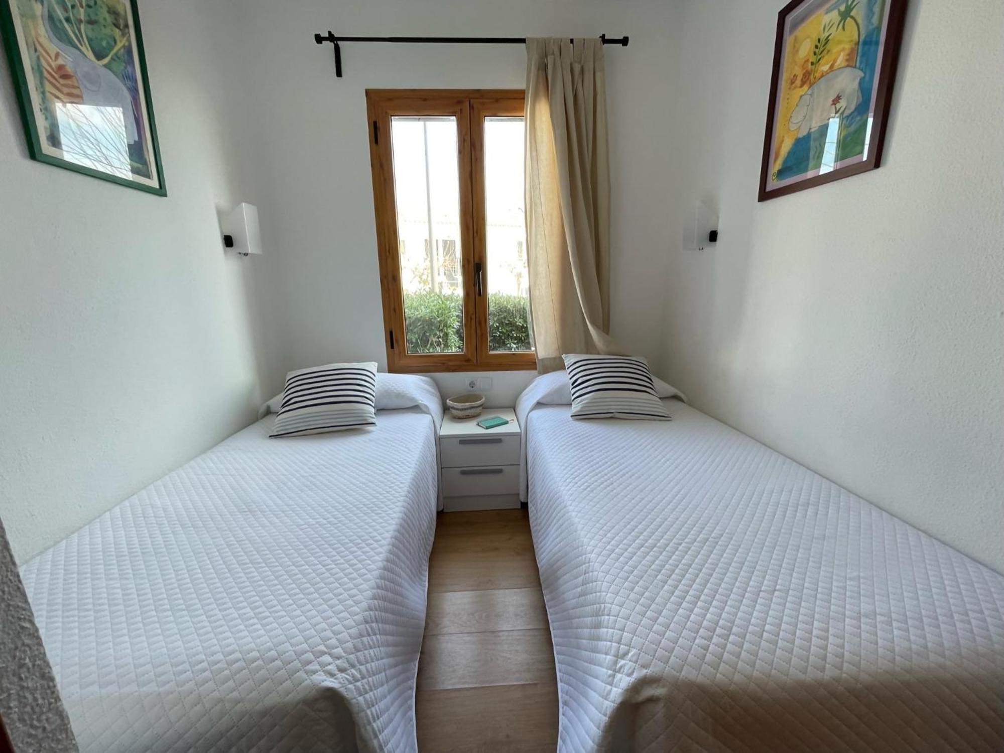 Mestral Apto En Planta Baja Con Piscina Arenal d'en Castell Ngoại thất bức ảnh